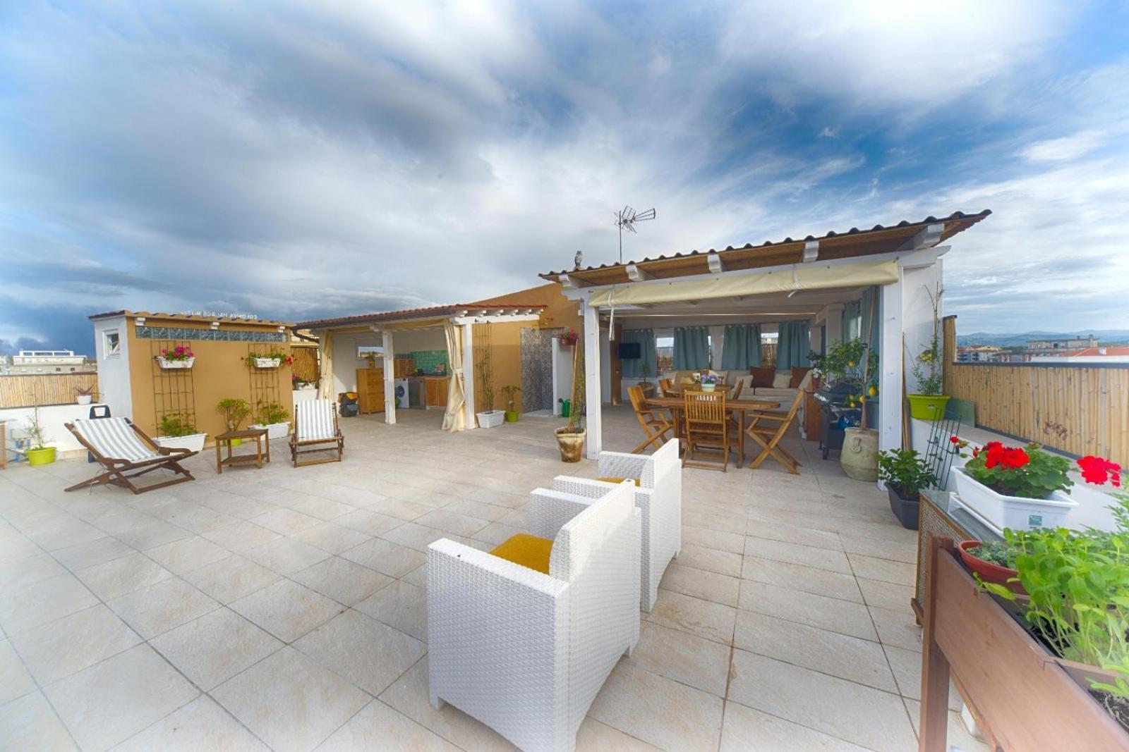 Terrace Rooms Olbia Center Ngoại thất bức ảnh