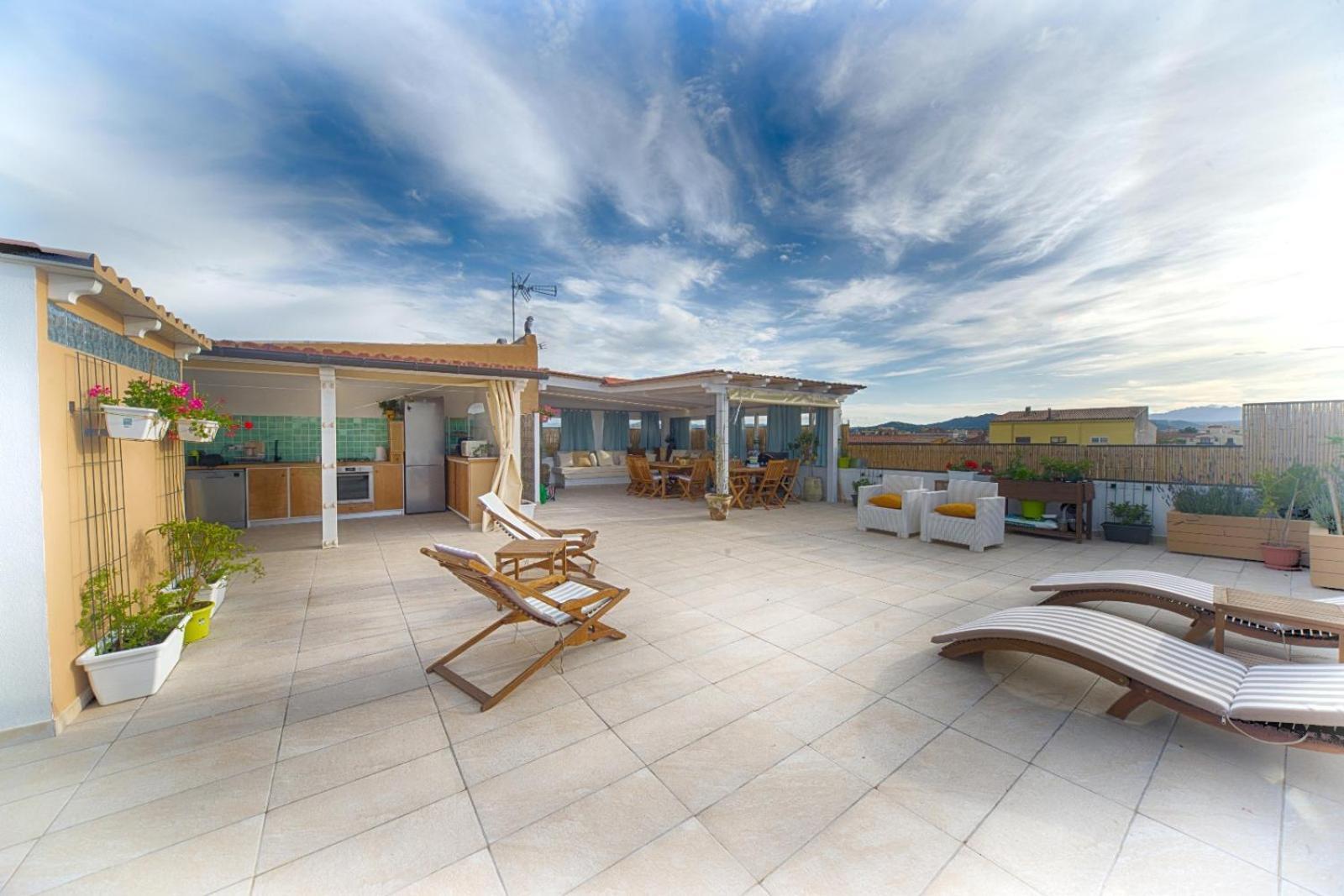 Terrace Rooms Olbia Center Ngoại thất bức ảnh